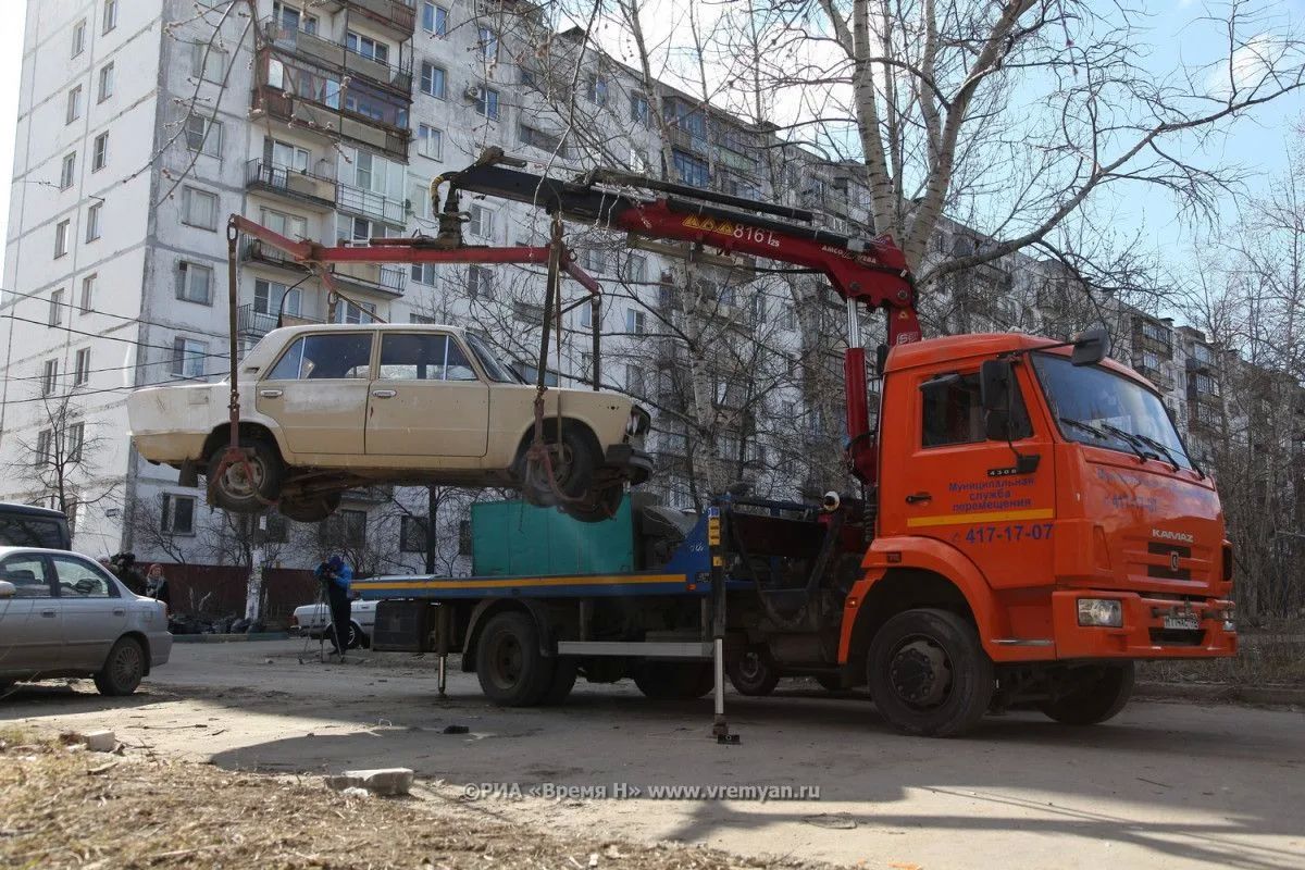 Почти 90 брошенных автомобилей убрали с улиц Ленинского района