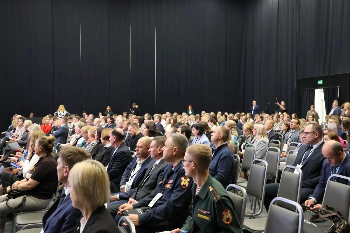 Представители Росгвардии приняли участие во всероссийской научно-практической конференции по противодействию терроризму в Нижнем Новгороде Представители Росгвардии приняли участие во всероссийской научно-практической конференции по противодействию терроризму в Нижнем Новгороде