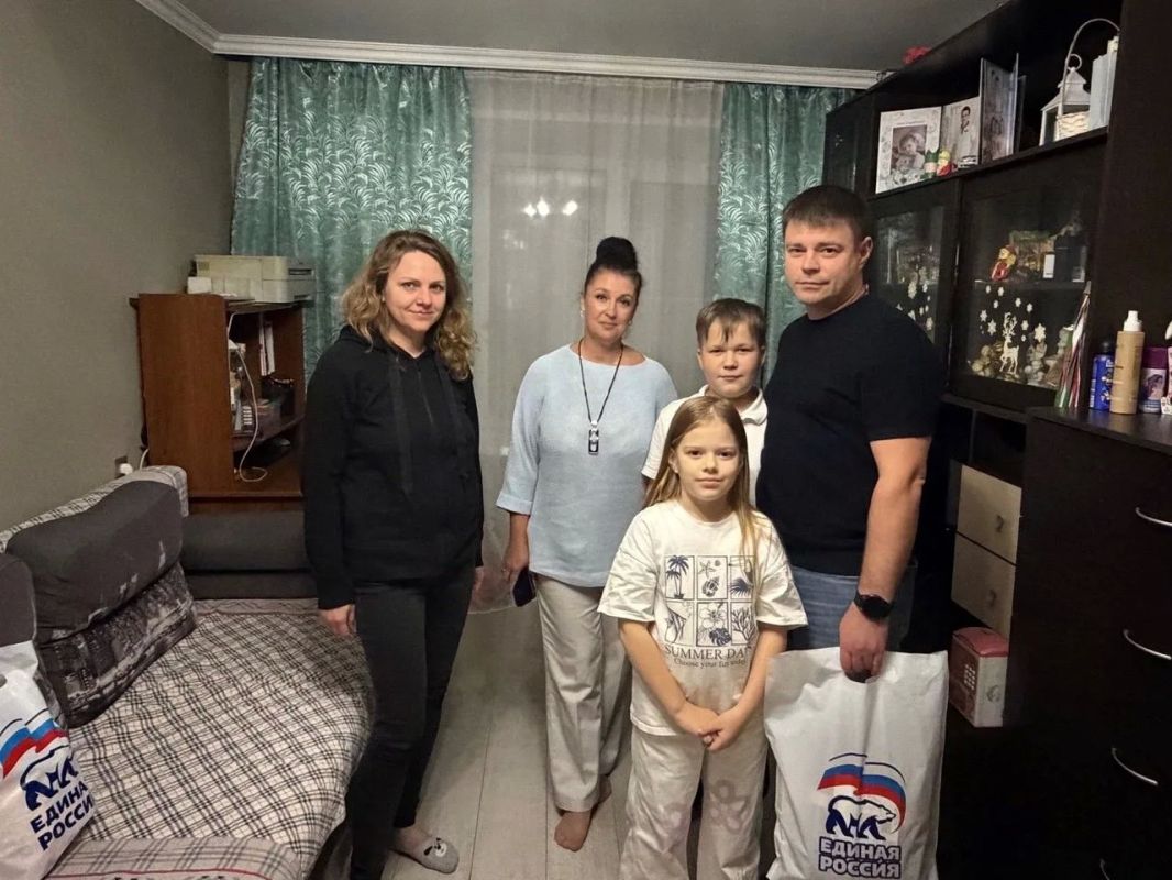 Светлана Досаева поздравила многодетного нижегородца с Днем отца
