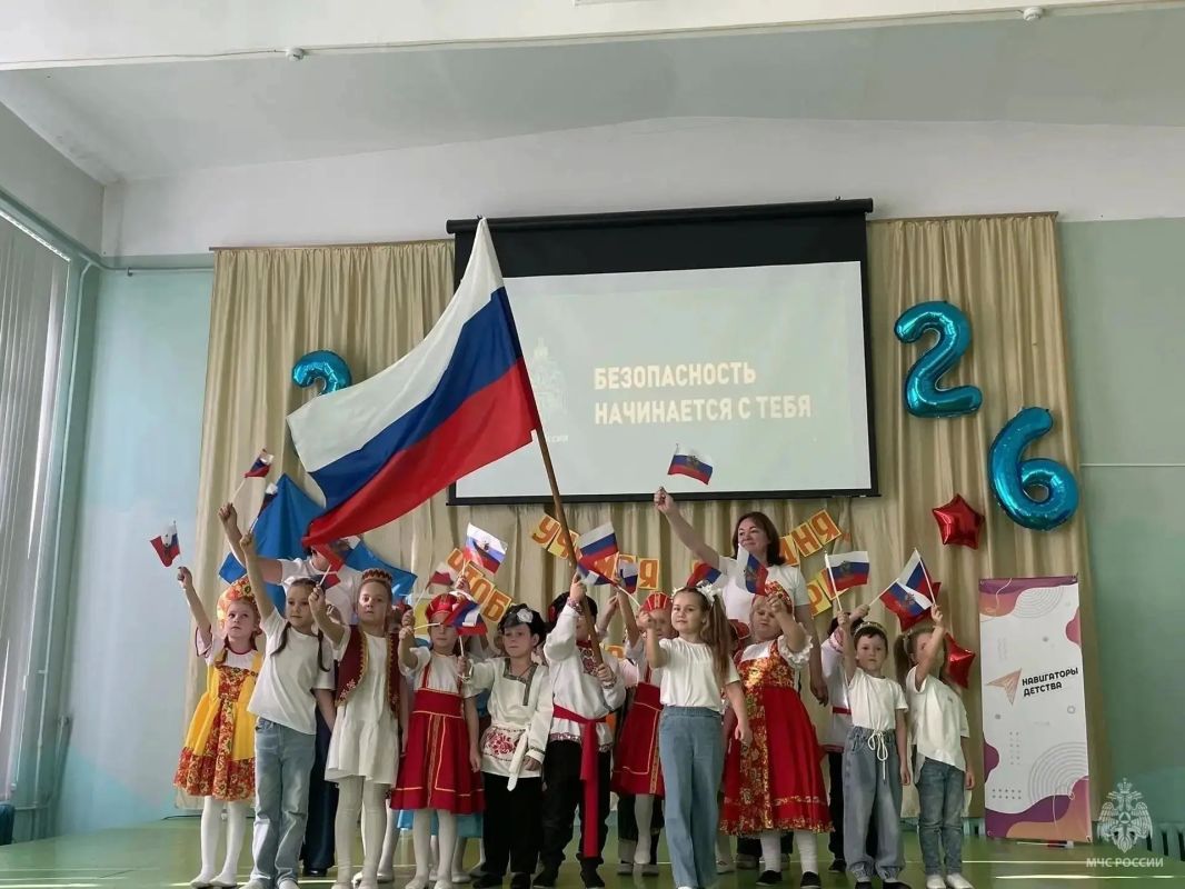 В Навашино создан первый отряд юных спасателей «Феникс» В Навашино создан первый отряд юных спасателей «Феникс»