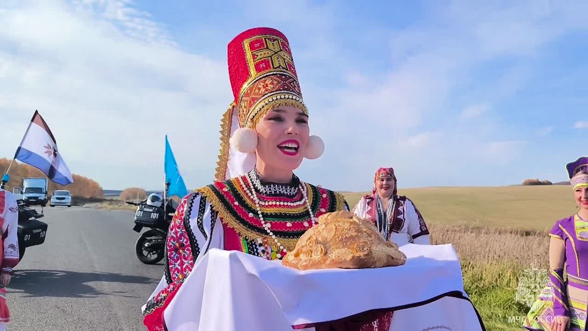 Республика Мордовия приняла эстафету: исторический пожарный ствол прибыл в регион