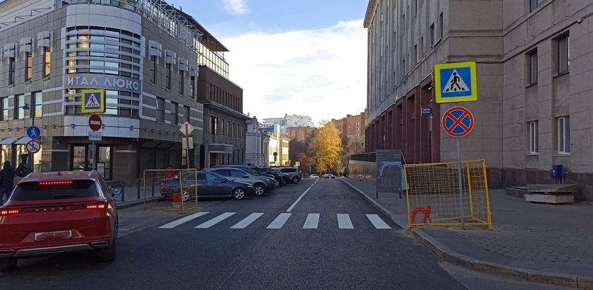 Двустороннее движение транспортных средств введено на участке улицы Звездинки