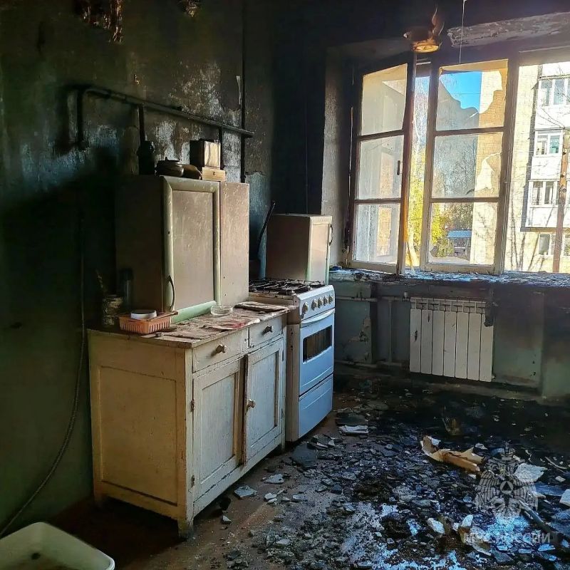 Пожар произошел в одном из домов Дзержинска из-за детской шалости