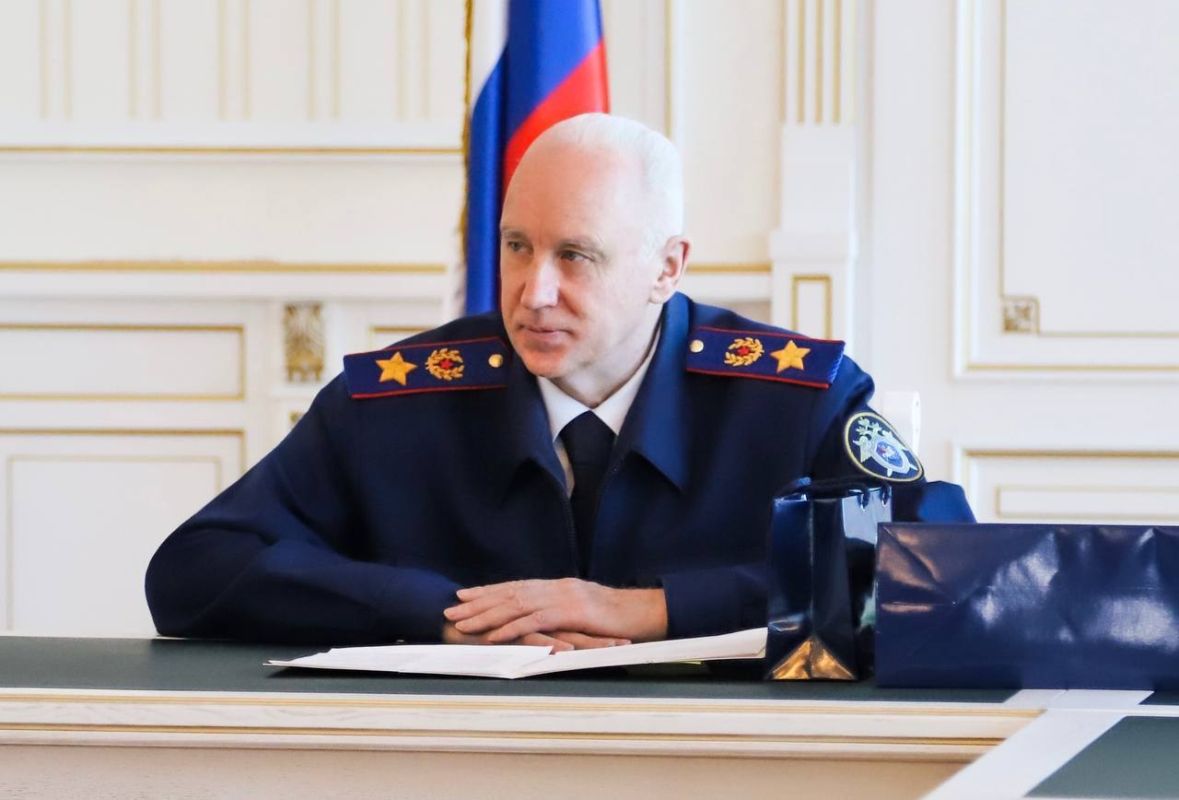 Председатель СК России провел рабочую встречу с творческим коллективом Кубанского казачьего хора Председатель СК России провел рабочую встречу с творческим коллективом Кубанского казачьего хора