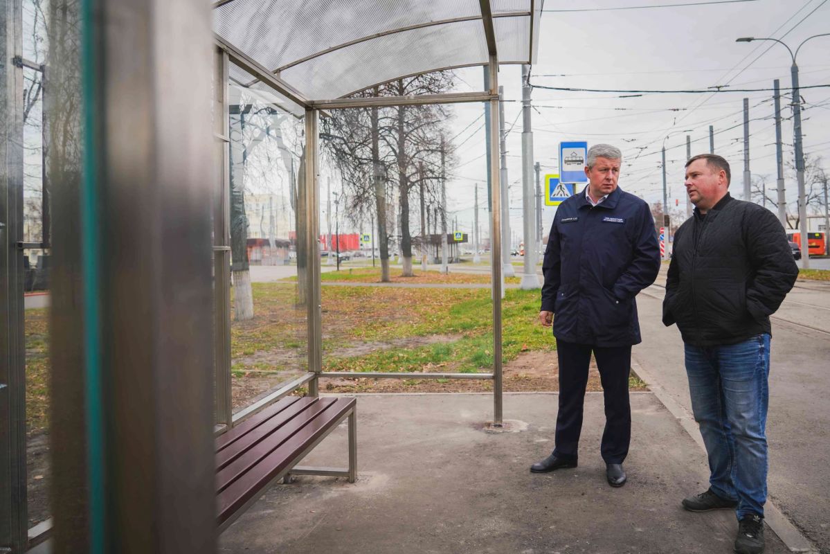 В Автозаводском районе — 11 новых остановочных павильонов! В Автозаводском районе — 11 новых остановочных павильонов!